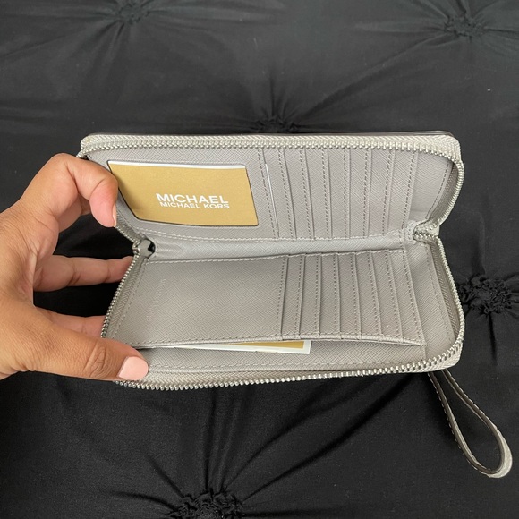 Light Gray Michael Kors Wallet - Picture 3 of 3
